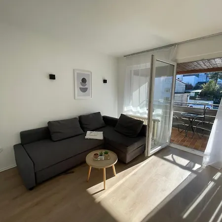 Zentrales, Loftartiges In Mit Balkon & Weitblick