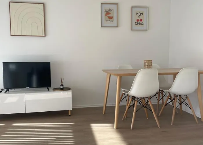 Appartement Zentrales, Loftartiges In Mit Balkon & Weitblick *